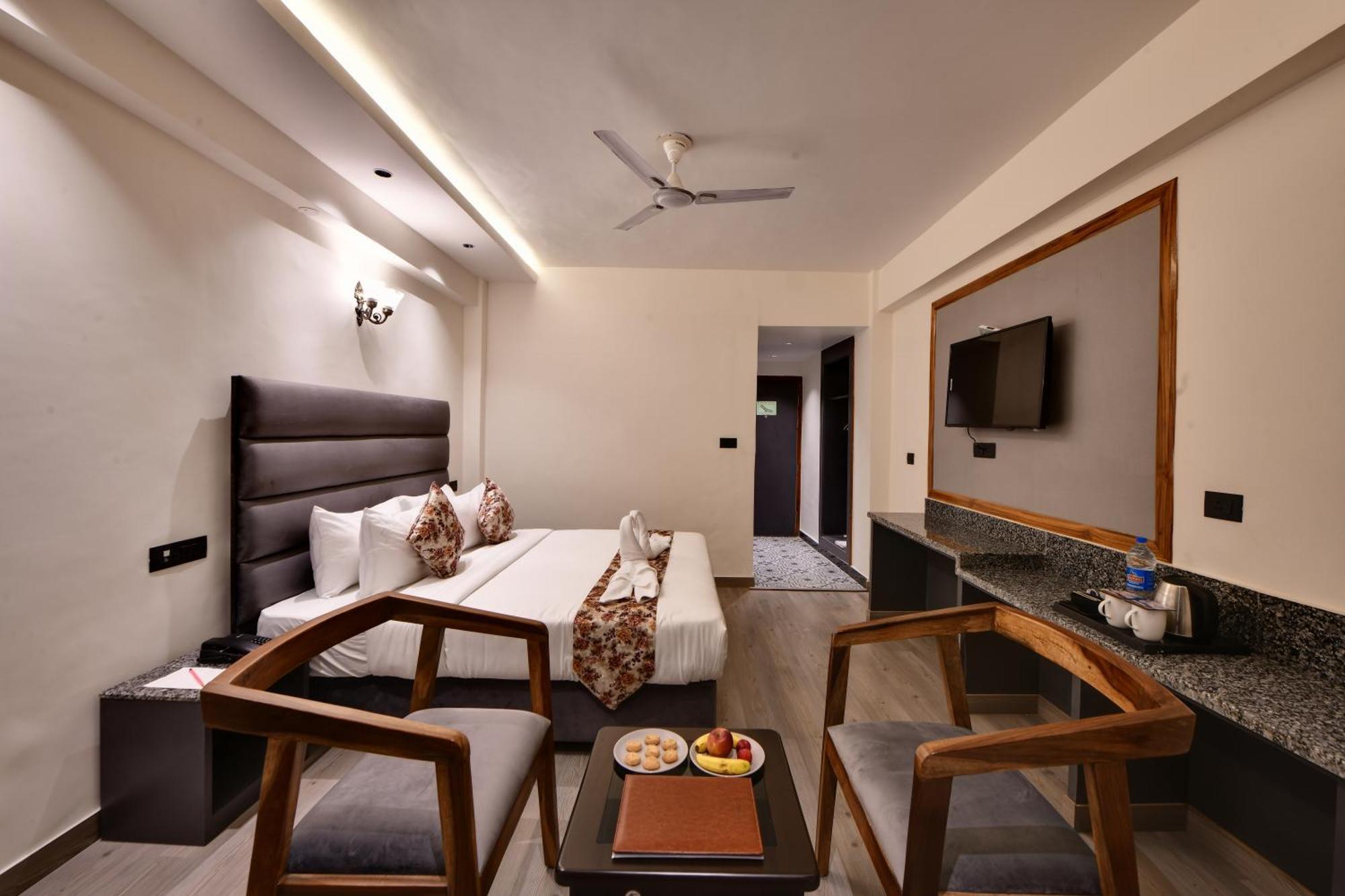 Click Sunburry Hotel Katra Katra  Exterior photo